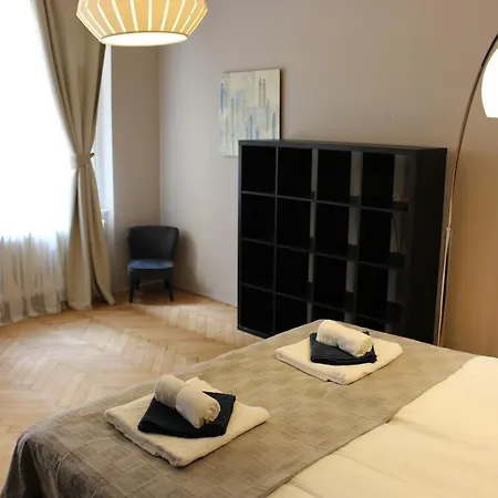 Soukenicka Elegant Daire Prag
