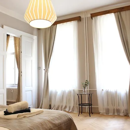 Apartment Soukenicka Elegant Prag